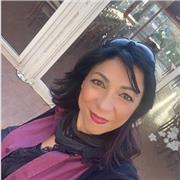 Insegnante di italiano, storia impartisce lezioni in presenza anche di latino